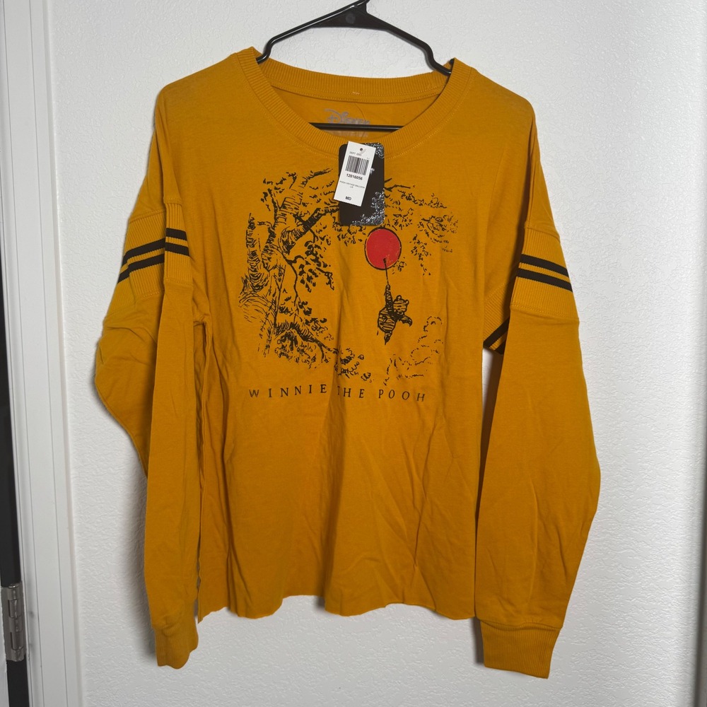 Disney Winnie the Pooh Shirt Womens Medium Yellow Long Sleeve Graphic Tee